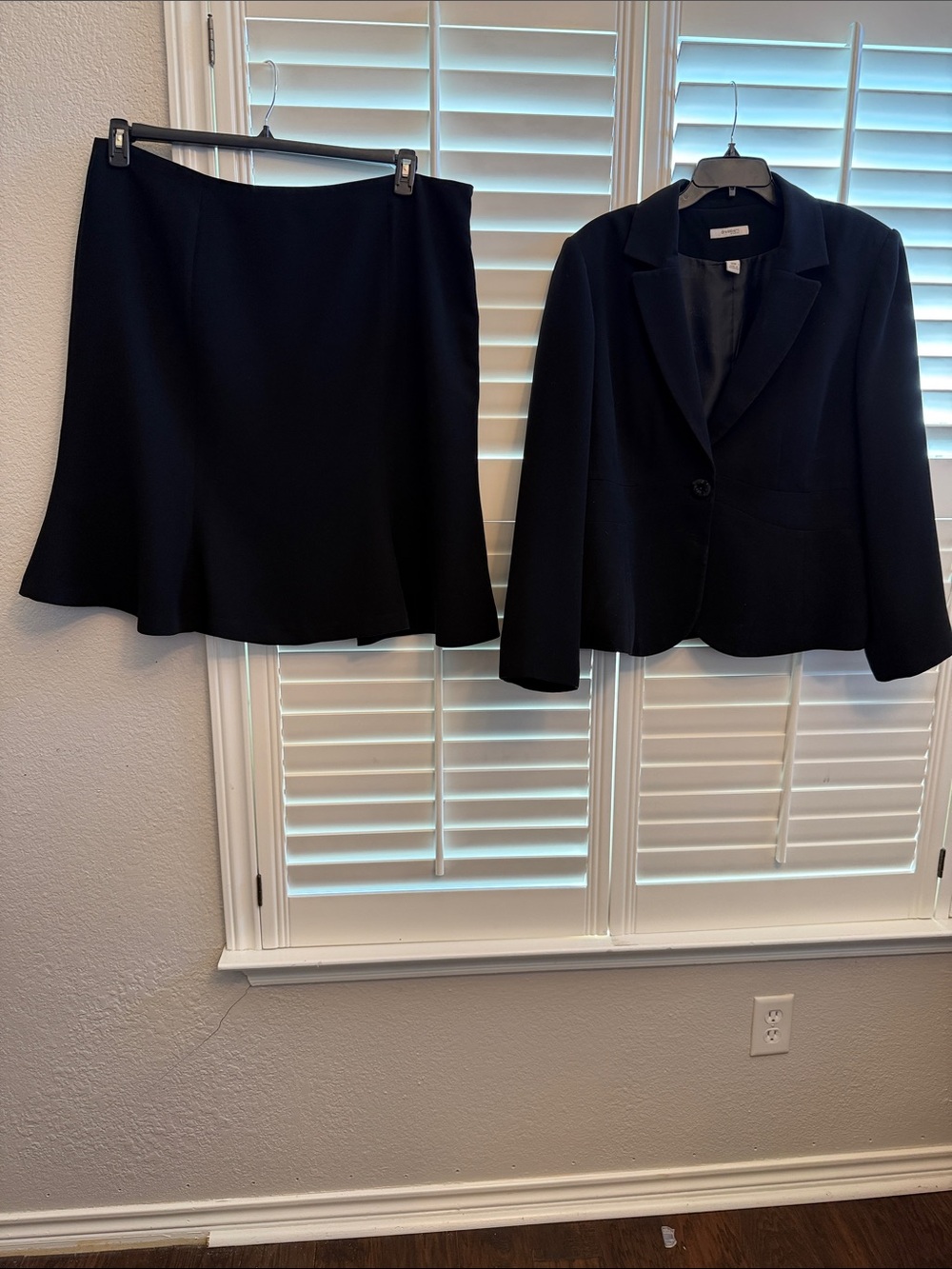 Dress Barn Black Two-Piece Skirt Set with Blazer